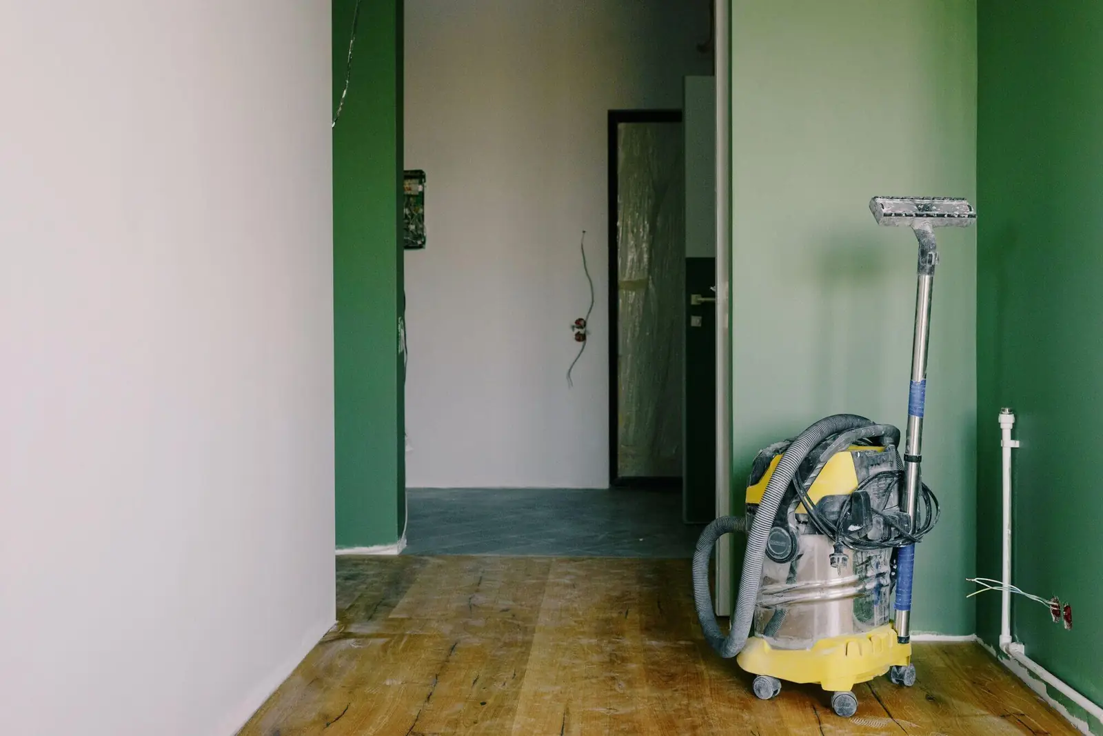Vacuum in a freshly painted room in Delaware, OH